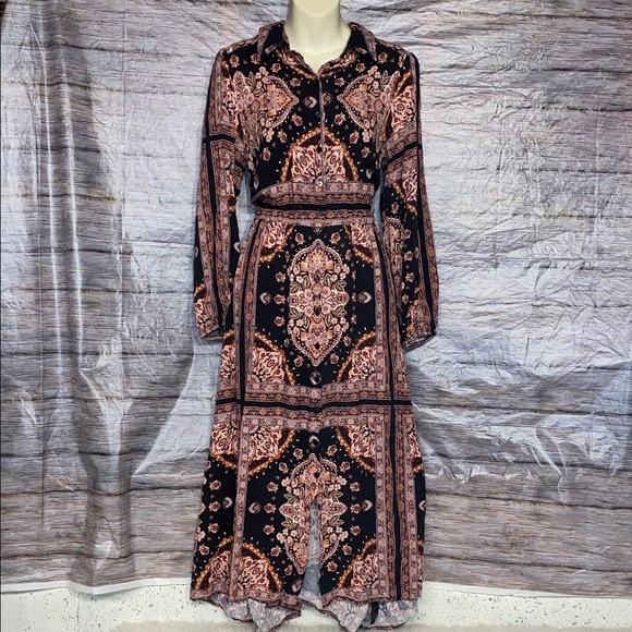 Avenue Long Sleeve Button Down Paisley Print Dress With Pockets - Picture 3 of 8